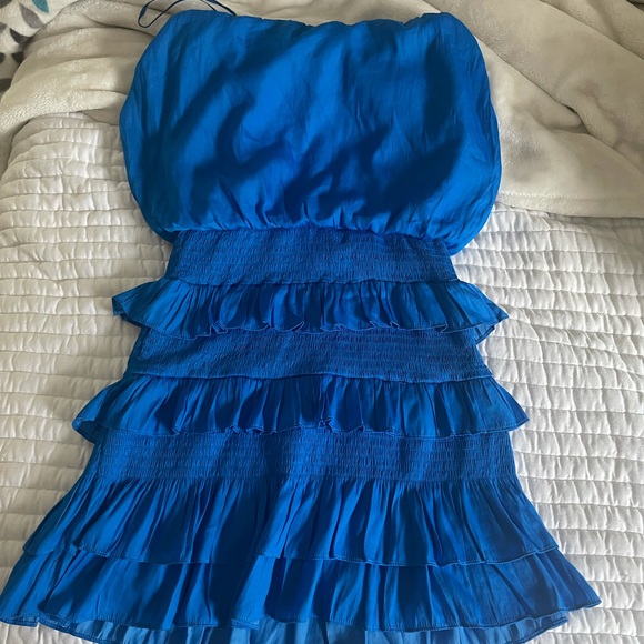 sleeveless dress - Picture 1 of 1